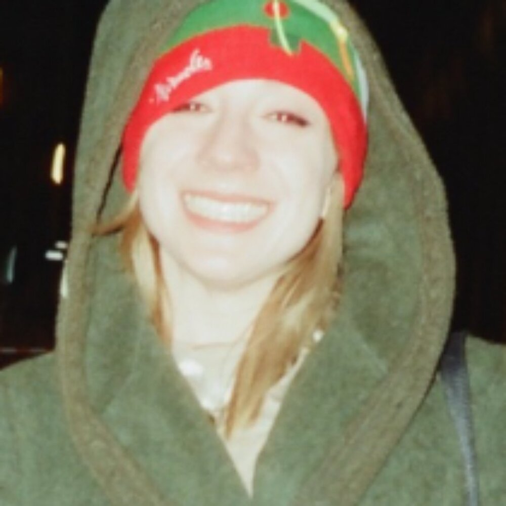 Meet your Posher, Caitlin